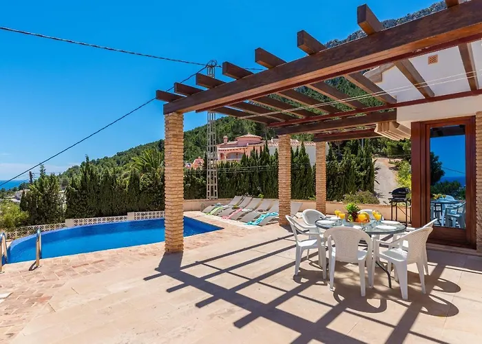 Anis - Plusholidays Villa