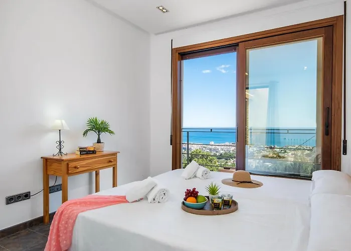 Anis - Plusholidays Calpe